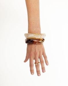 กำไลข้อมืออะคริลิคเรซิ่นเครื่องประดับของเล่นสำหรับผู้หญิงสร้อยข้อมืออะคริลิคหลากสีแวววาว - Product Image 6