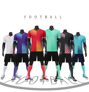 Venta al por mayor de ropa de fútbol personalizada para niños varios colores camiseta de fútbol en blanco para traje de equipo y uniformes - Product Image 1