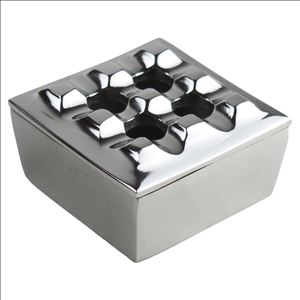 Cendrier en bois avec accents en acier Une cigarette de table décorative ou des gadgets d'accessoires de cendres de cigare pour une utilisation intérieure ou extérieure - Product Image 3