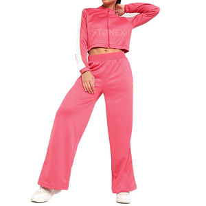 2023 dernière conception vente chaude femmes survêtements d'hiver toile tissu bas prix fournisseur du Pakistan - Product Image 1