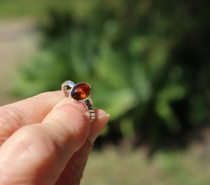 ทำด้วยมือ925แหวนเงินสเตอร์ลิงประดับพลอยอำพันทรงวงรีตัดมาเป็นของขวัญสำหรับผู้หญิงคำสัญญาที่สมบูรณ์แบบ - Product Image 1