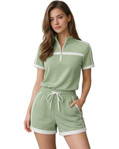 Conjunto Deportivo de Dos Piezas para Mujer, Camiseta Polo Verde Salvia con Cierre de Cremallera y Pantalones Cortos con Cordón, Ropa Deportiva para Gimnasio - Product Image 1