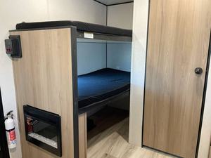 Keystone Coleman 13B Usado 2026 - Product Image 6