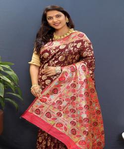 Sari de boda de lujo-Terciopelo, seda y organza con encaje de flores de secuencia y blusa - Product Image 2