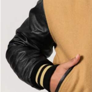 Chaqueta Universitaria Bomber de Béisbol de Alta Calidad, Ajustada, con Mangas de Cuero de Pescado, Chaqueta Universitaria Personalizada para Hombre - Product Image 5