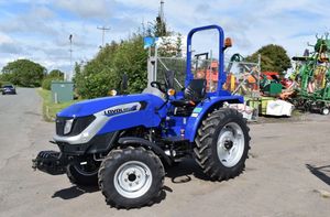 Tracteur Lovol 2035 4x4 en Autriche pour expédition - Product Image 2