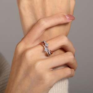 Bague de promesse en acier inoxydable plaqué or rose, personnalisée avec un nœud gravé et 2 cœurs, avec pierre de naissance - Product Image 5