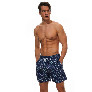 Low Moq 20 colores Color sólido Hombres Pantalones cortos de playa Impermeable Hombres Pantalones cortos en stock - Product Image 3