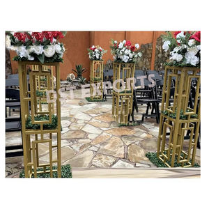 Piliers métalliques d'entrée de fête occidentale pour la décoration de salle de mariage Pilier en métal pour la zone de passerelle Piliers décoratifs en métal pour mariage - Product Image 1