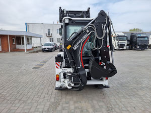 Chargeuse-pelleteuse compacte HIDROMEK HMK 62 SS - Product Image 3