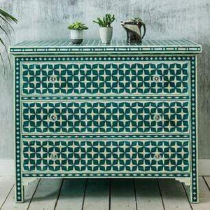 Exquisito Cómoda Marroquí con Incrustaciones de Madreperla Verde, Elegancia Artesanal/Decoración Religiosa Hecha a Mano para el Hogar - Product Image 1