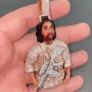 Guerrero feroz retrato cara trabajo Iced Out mano incrustaciones Moissanite colgante fábrica inicial colgante Iced Out joyería - Product Image 2