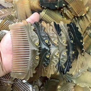 Peine de pelo de salón clásico y de moda de calidad de lujo hecho a mano cuerno Real con logotipo grabado peine para piojos comunes directo de Vietnam - Product Image 2