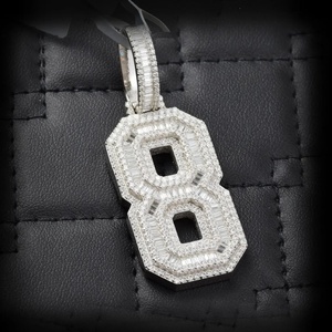 Pendentif Croix Personnalisé en Argent 925 Style Hip Hop, Design Tendance Streetwear Sertie de Diamants Moissanite, Breloques Personnalisées - Product Image 2