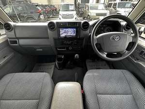 TOYOTA VAN d'occasion - Product Image 2