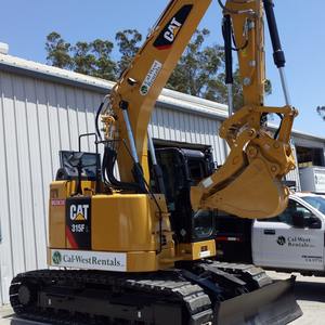 Excavatrice à chenilles pour projets de construction avec moteur puissant et système hydraulique avancé - Product Image 2