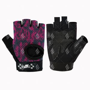 Gants de sport multifonctionnels de qualité supérieure, design demi-doigts pour l'entraînement, le fitness, le cyclisme avec une adhérence accrue - Product Image 1
