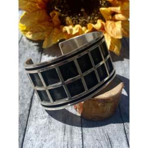 Vintage Navajo Handmade Sterling <b>Silver</b> <b>Cuff</b> <b>Bracelet</b> Elegant Fashion Accessory - Product Image 3