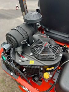 Kubota Z781 Aérateur de pelouse manuel Outil d'extérieur de qualité supérieure pour le compactage du sol et le drainage de l'eau - Product Image 4