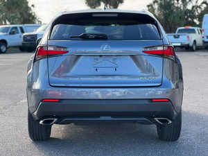 Lexus NX 200t 2015, SUV de 4 Puertas - Product Image 3