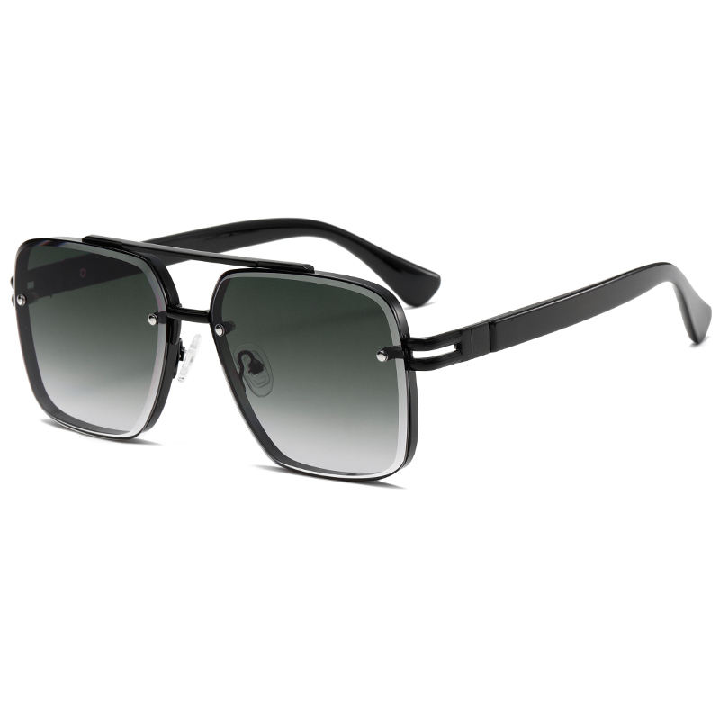 C6: Black/ Green Gradient