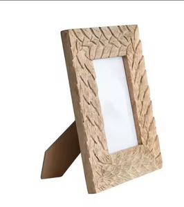 Cadre photo en bois de haute qualité, incrustations artisanales - Product Image 3