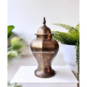 Elegante Jarrón Decorativo Redondo Pintado a Mano en Color Dorado y Negro, Recipiente Metálico para Almacenamiento de Alimentos con Tapa - Product Image 3