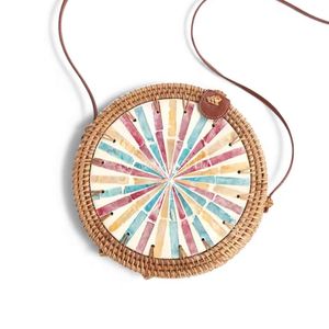 Elegante Bolso de Ratán Natural con Diseño de Madreperla para Moda de Verano y Estilo Casual - Product Image 2