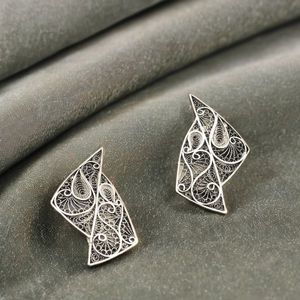 Best Selling High Grade Eliana Silver Stud <b>Earrings</b> High Quality Direct From Indian Supplier with Glittering Shine - Product Image 3