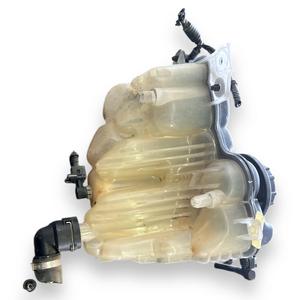 Réservoir d'eau de refroidissement LAND ROVER Range Rover Velar Diesel 2000 (17>) - Product Image 2
