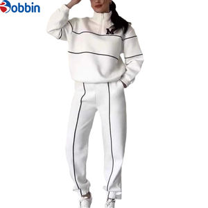 Conjunto Deportivo de 2 Piezas para Mujer, Diseño de Moda, Cuello Alto, Media Cremallera, Sudadera y Pantalones con Diseño de Líneas - Product Image 2