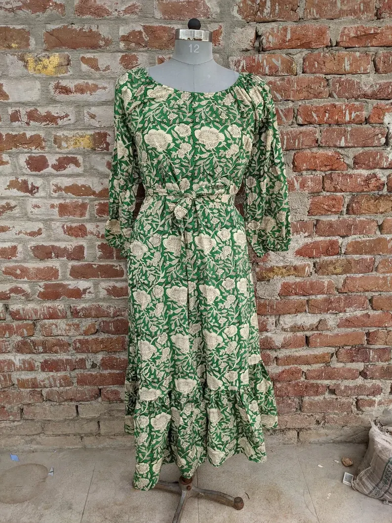 สีเขียว