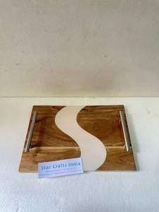 Plateau de service rectangulaire de luxe personnalisé en bois de noyer et résine époxy plateau de service assiette pour pain fruits snack vente en gros - Product Image 6