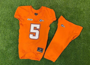 Uniformes de fútbol americano sublimados personalizados de alta calidad Diseño OEM, transpirable, de secado rápido, totalmente personalizable, hecho en Pakistán - Product Image 6