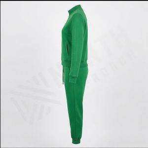 Conjuntos Deportivos de Felpa de Algodón Puro para Mujer, Elegantes, con Etiqueta de Logotipo Personalizable, de Alta Calidad, Suaves y Cálidos para Gimnasio - Product Image 3