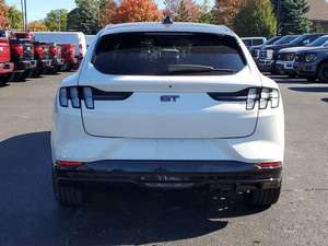 Nuevo para Mustang Mach-E GT 2025, Automático, Volante a la Izquierda, R16, Exterior Oscuro, Techo Metálico, Cámara en Venta - Product Image 3