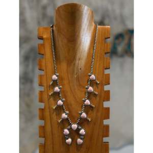 Conjunto de collar Larry Kaye Pink Conch y Squash Blossom con corazón de plata de ley y perla de regalo - Product Image 2