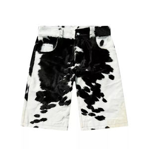 Pantalones cortos de cuero de vaca estilo callejero personalizados para hombre con bolsillos laterales Pantalones cortos de cuero de vaca bordados de último diseño - Product Image 1