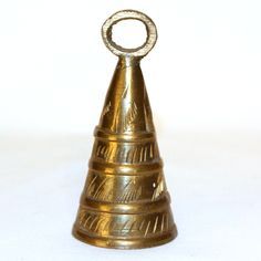 Cloches de vache en laiton antique avec son lourd, fabriquées à la main pour le bétail, utilisez des accents de maison ou des thèmes de décor culturel traditionnel - Product Image 5