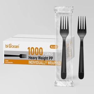 Fourchette en plastique enveloppée noire de 7 po Biocean-1000/caisse - Product Image 2