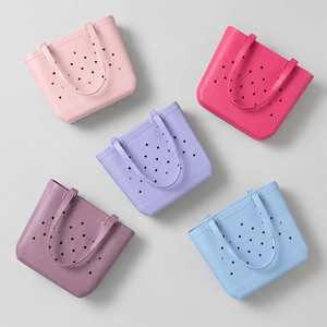 Sac de plage en EVA personnalisé avec logo imprimé, léger, lavable, en caoutchouc, avec trous, pour les vacances d'été en famille, vente en gros - Product Image 1
