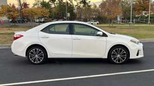 Toyota Corolla S 2016 d'occasion en bon état, boîte manuelle - Product Image 4