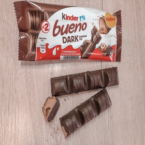 Barritas Kinder Bueno White, Caja de 30 Barritas de Chocolate Blanco, Avellana y Oblea - Product Image 5