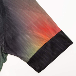 Maillot de cyclisme sur mesure de haute qualité matériau extensible léger respirant dernière conception imprimé techniques - Product Image 4