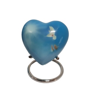Urne funéraire en aluminium en forme de cœur pour cendres, bleue avec boîte en velours blanc, gravure personnalisée, ailes d'ange, petites urnes pour animaux de compagnie - Product Image 4