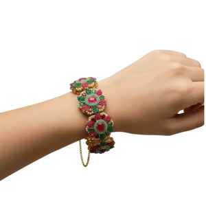 Ensembles de bracelets Churi à faible MOQ pour filles, style élégant, bracelets Churiyan indiens faits à la main, bijoux pour femmes disponibles à prix avantageux - Product Image 1