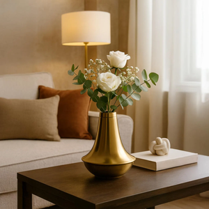 Jarrón de Flores de Latón Grabado a Mano, Diseño Rústico de Hierro Sólido Grabado, Estilo Asiático para Decoración de Bodas y Hogar - Product Image 3