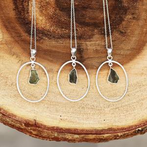 Collection Premium naturel brut forme libre authentique collier pendentif en moldavite plaqué argent collier pendentif chaîne collier - Product Image 5