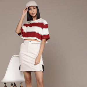 Nardon Apparel T-shirt à manches courtes 100% coton pour femmes, mode sexy avec décoration à boutons pour l'été - Product Image 3