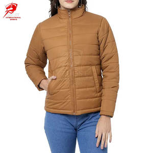 Chaqueta acolchada para mujer, cálida y cómoda, ideal para salidas informales y para usar en capas durante las temporadas de otoño o invierno. - Product Image 5